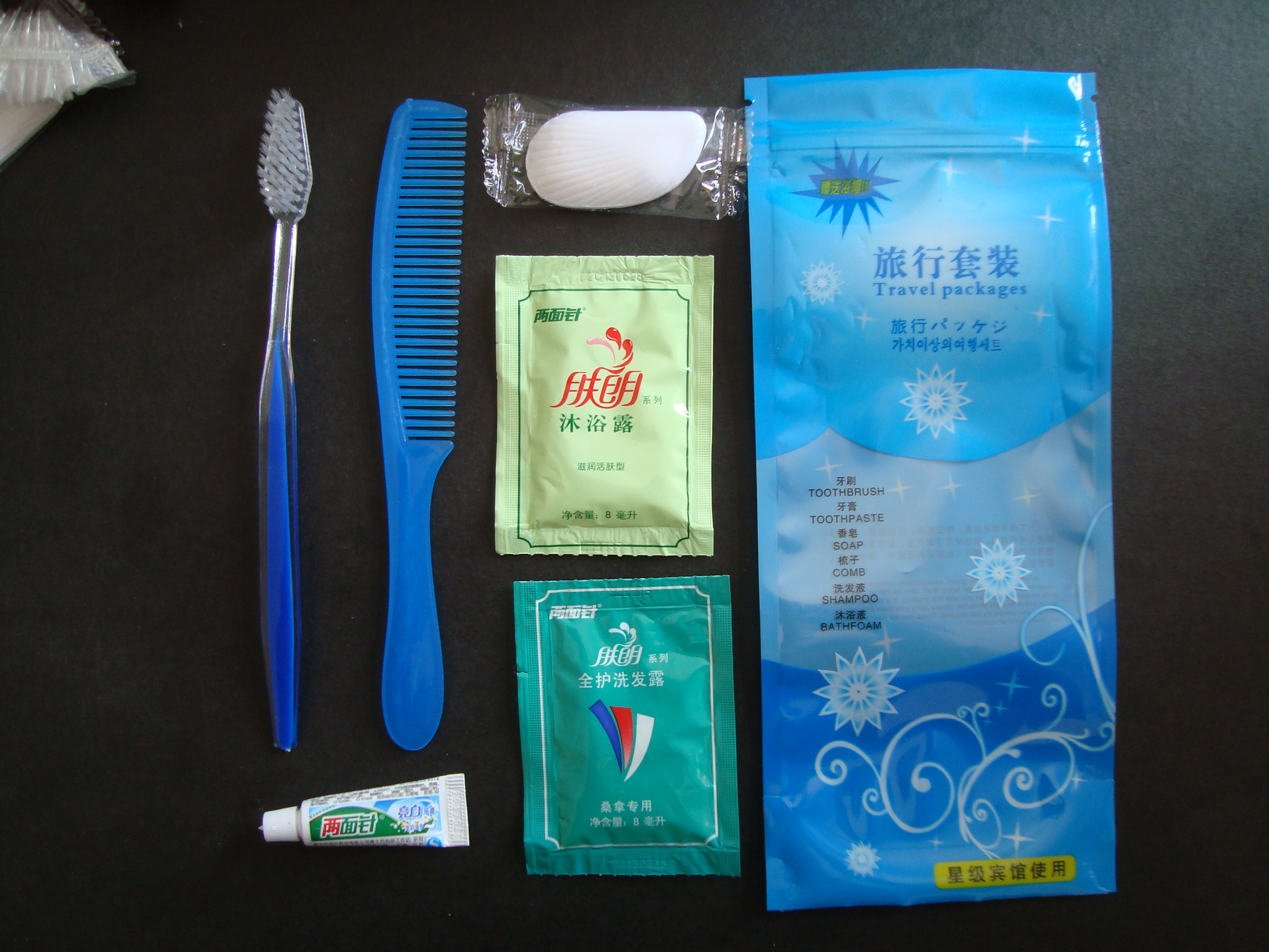 宾馆酒店一次性用品客房牙具牙刷客房牙膏六合一旅馆洗漱六件套在类目 洗护清洁剂/卫生巾/纸/香薰, 洗发沐浴/个人清洁, 口腔护理, 牙刷/口腔清洁工具中 - 来自Buy2taobao.com提供专业的淘宝代购服务