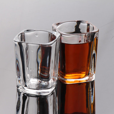 玻璃白酒杯玻璃酒杯烈酒杯玻璃小酒杯一口杯洋酒杯小四方杯50毫升