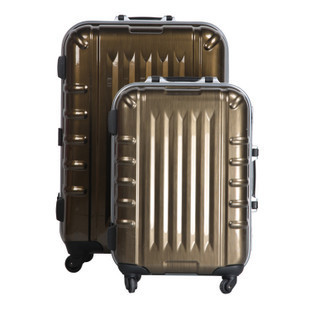 学生用的拉杆箱,容量大的,质量好些。男生用的