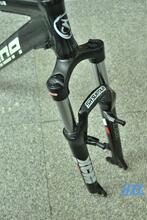 12年新款台湾荣轮Suntour 三拓XCM V3可调可锁死铝合金减震前叉