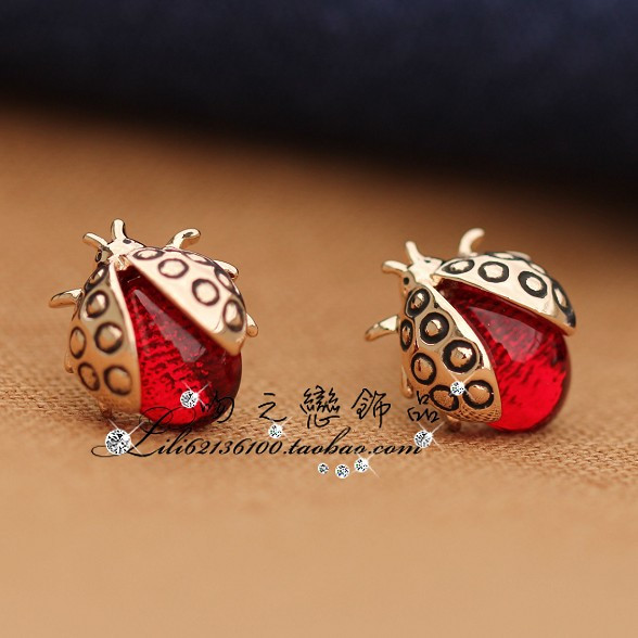 瓢虫防过敏耳钉...