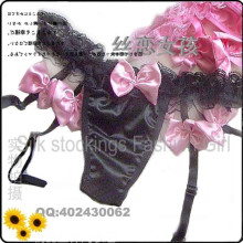 【丝恋】日系黑色丝绸款芭比蝴蝶节内裤式新款吊袜带三色入39元