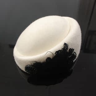  Captale纯羊毛呢 复古羽毛帽子贝雷帽画家帽子女 秋冬天 赫本礼帽