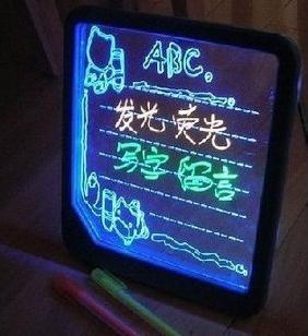 廠家直銷新奇特電子韓國大號浪漫熒光留言板寫字板地攤貨源批發在類目 電子詞典/電紙書/文化用品, 教學演示/展示告示用品, 熒光板中 - 來自Buy2taobao.com提供專業的淘寶代購服務
