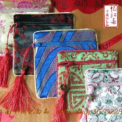 礼品方形丝绸送老外...