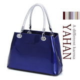 雅涵专柜新款时尚休闲靓丽漆皮亮皮手提包女包宴会包198
