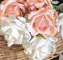 Real touch.New Zealand Rose.Champagne&White