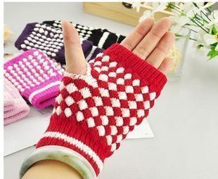 正版/福娃娃儿童<em>毛衣</em>编织图案//阿巧/手工<em>毛衣</em>编