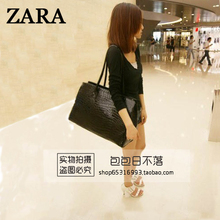 <span class=H>za</span><span class=H>ra</span>专柜正品代购2011秋冬新款鳄鱼纹潮女包韩版黑色大包包单肩包