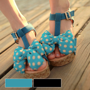  sevi家 甜美圆点蝴蝶结优雅PU皮麂皮露趾魔术贴松糕跟中跟凉鞋