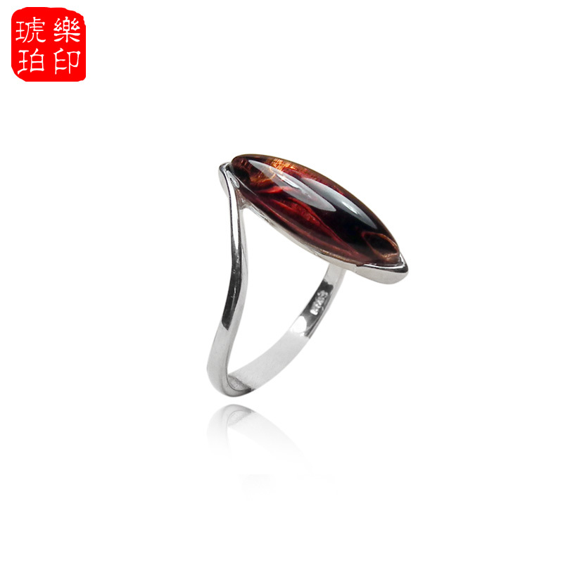 求购一款戒指,是方谬神探里张卫健带的那款红