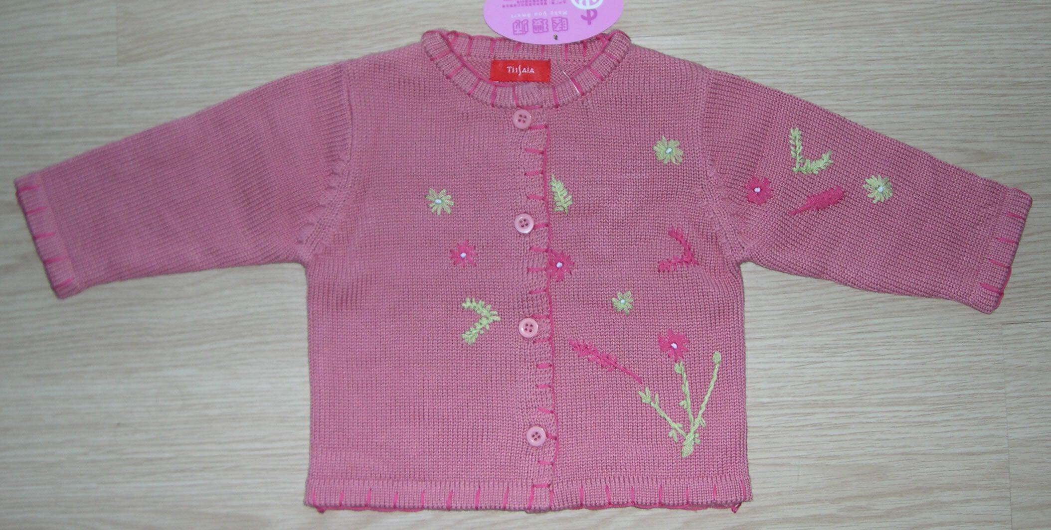 <em>儿童毛衣</em>,Ducci设计.粉色<em>织花</em>. 蝙蝠衫.八折需改