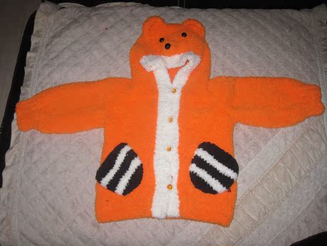 纯手工编织<em>珊瑚绒</em>毛巾线儿童动物小熊<em>毛衣</em>外套