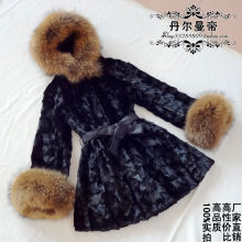 淘宝网中长款貂皮大衣整貂带帽拼貂水貂皮草外套特价清仓新款女款2012秒