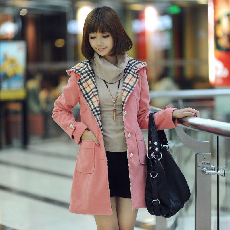 2012衣以纯青<em>中学生女装</em>秋冬装韩版连帽圆领