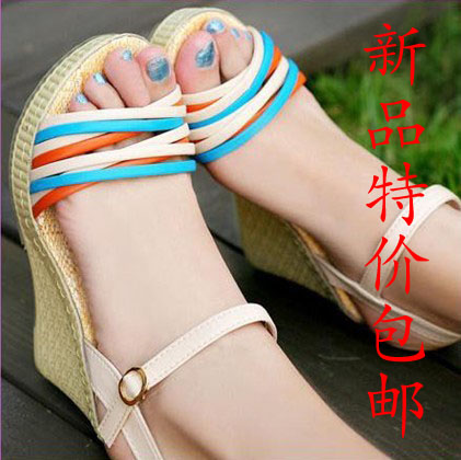 【高跟鞋】夏季韩版女鞋露趾拼色休闲防水台坡跟低帮高跟凉鞋罗马VIVI杂志款