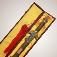 Longquan sword genuine Longquan Jian is not open special sword blade stainless steel Ssangyong Tai Chi sword