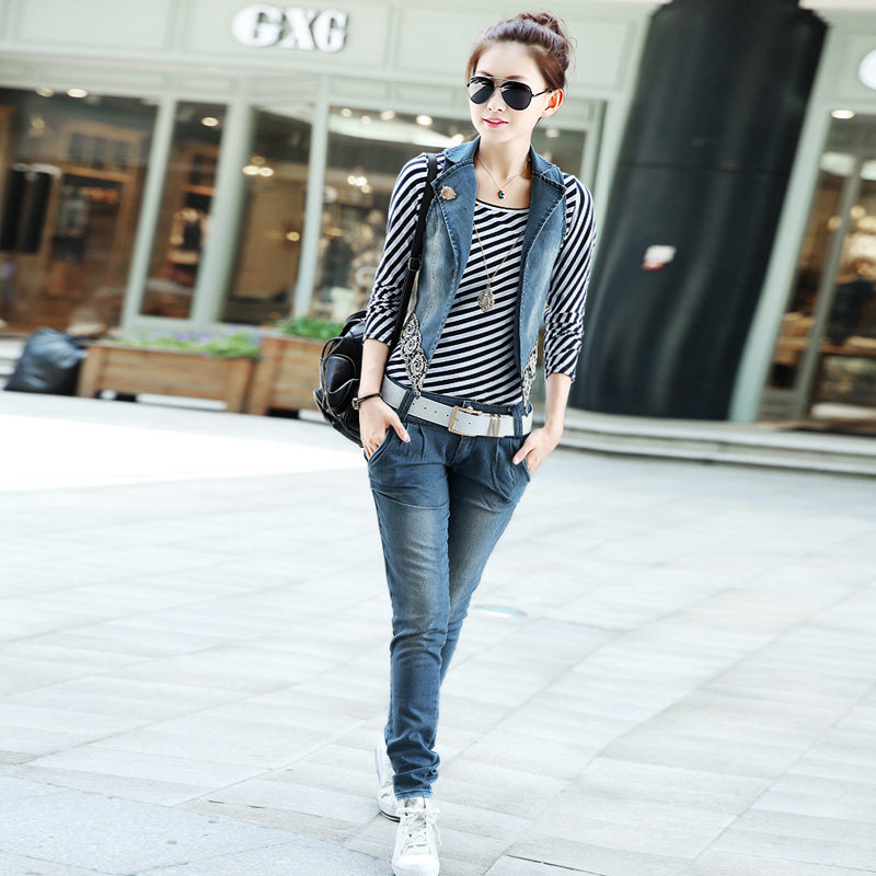 <em>牛仔马甲</em>的<em>搭配</em>哪种好?<em>牛仔马甲</em>的<em>搭配</em>价格,牛