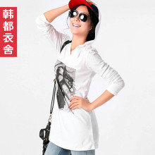 韩都衣舍折扣店韩国女装2012春装新款印花长袖连帽<span class=H>打底</span>T恤IG0006-