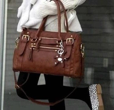 求:一款<em>适合30</em>到40岁之间<em>女士包</em>、斜跨的,要求