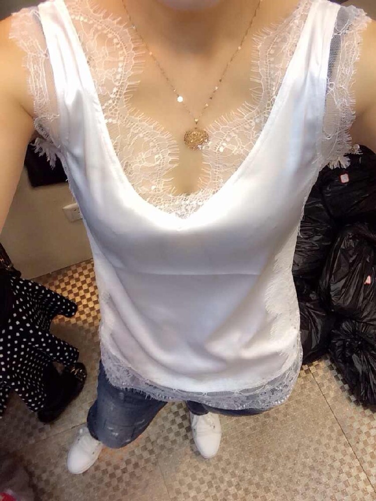 欧洲站！专柜正品有加大码下摆蕾丝花边百搭显超瘦舒适绸丝背心