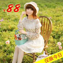 88元包邮秒杀 2012春装新款 韩版蕾丝肩娃娃领碎花图案宽松雪纺衫
