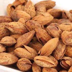  新疆奶香巴旦木 薄壳大杏仁 好吃来手剥壳杏仁250g 今日3件包邮