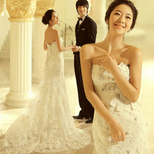 明星同款皇室宫廷蕾丝花朵韩式韩版鱼尾拖尾婚纱2012最新款7008