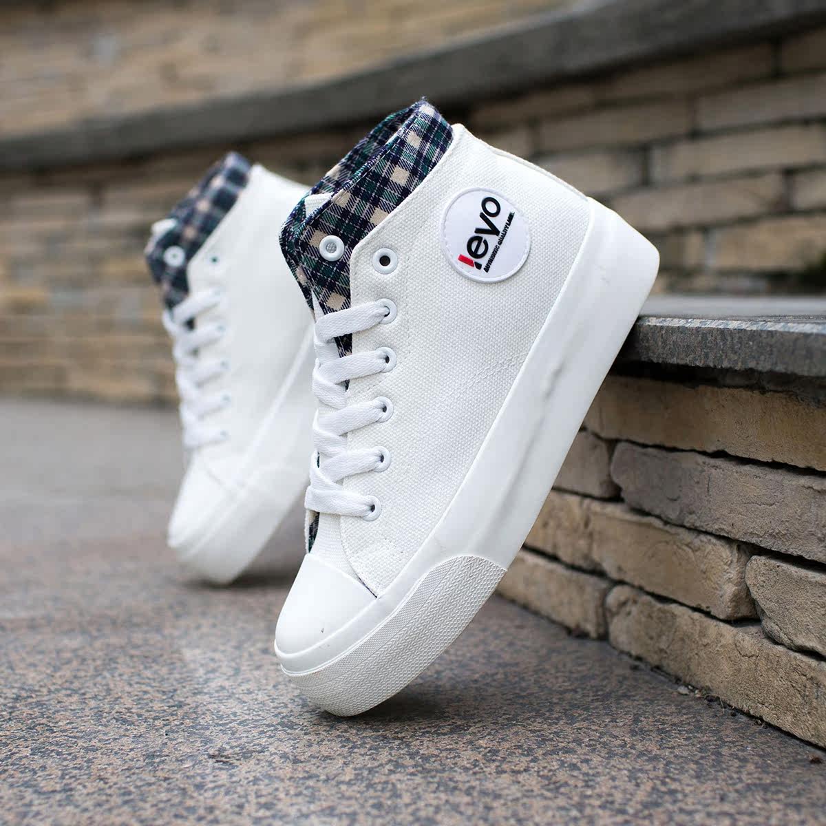 瑶瑶家族 - <em>男女帆布鞋</em>高帮鞋休闲鞋 - 2013春秋