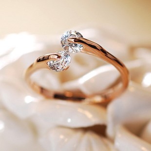  韩国尾戒戒指韩版潮人戒子女白金钻戒仿真r029