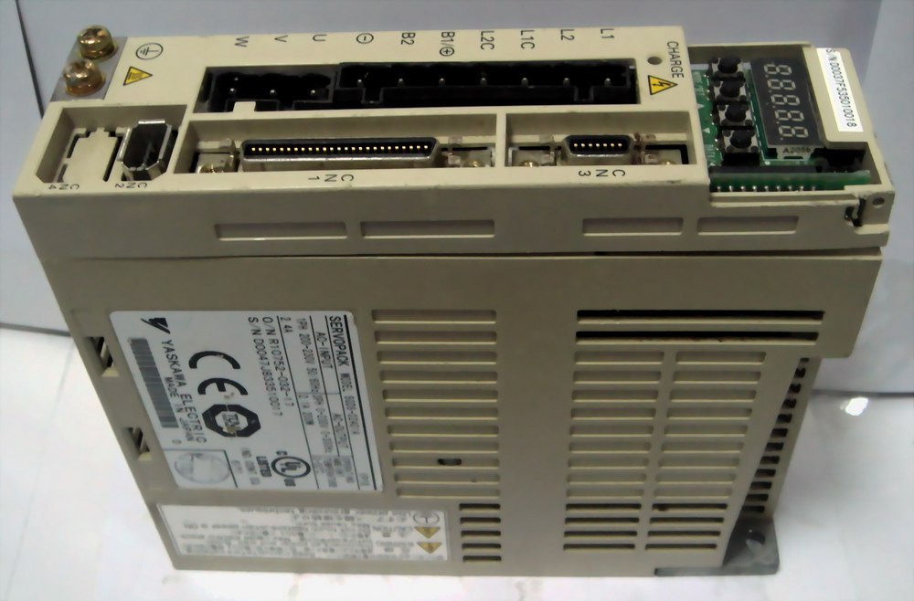 200W 原裝拆機 安川伺服器 SGDS-02A01A 8成新 可以維修在類目 電子/電工, 其它中 - 來自Buy2taobao.com提供專業的淘寶代購服務