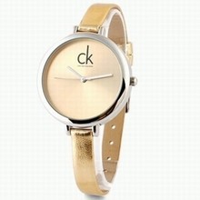 Nueva CK 2011 nueva moda relojes relojes personalizados, mesa de blanca y fina con una dama fina OL
