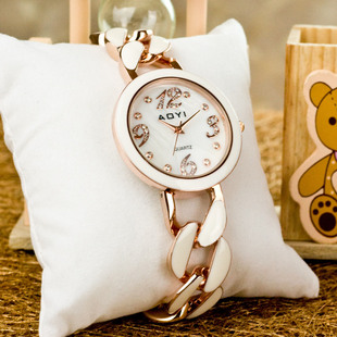 韩国韩版时尚手表 女士腕表 手链表 时装表 复古表果冻女表水钻表