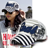The WHITE BIRD, genuine stripes Korean baseball hats women Men Universal