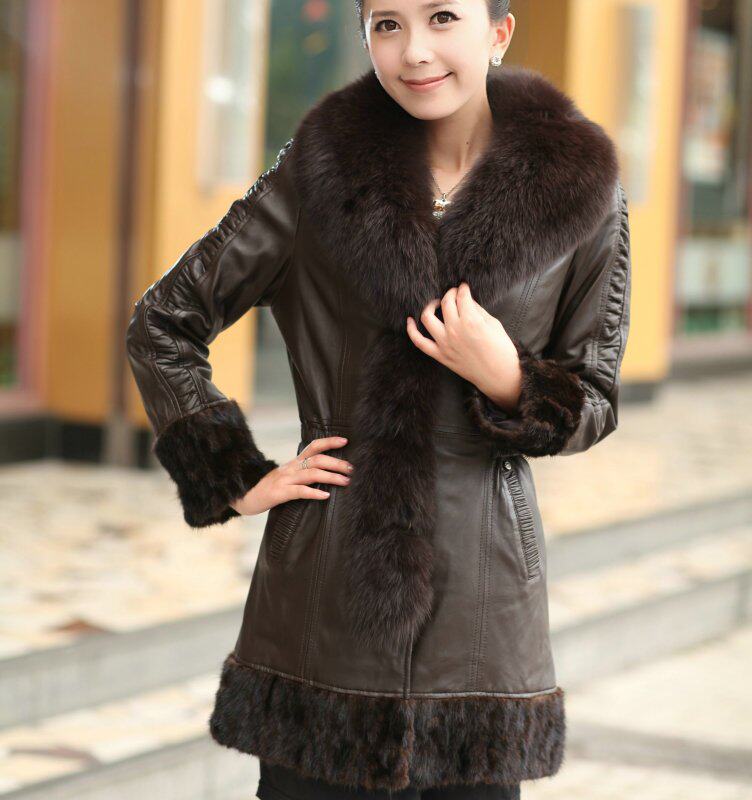 正品绵羊皮<em>女士上衣</em> 水貂皮草外衣新款2011大