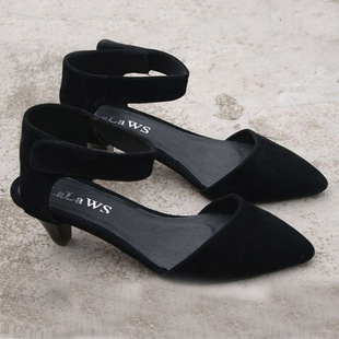  反季促销 夏季新款全真皮OL镂空中跟女鞋 黑色气质尖头牛皮女凉鞋