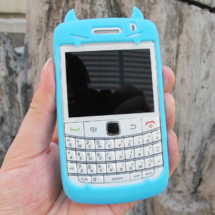 BlackBerry/<span class=H>黑莓</span> <span class=H>9780</span> 6.0 不断网 原装正品港行 黑白 震撼到货