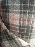 灰色红色条纹格子全毛毛料，布料时装大衣裙子面料