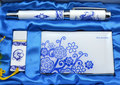 创意陶瓷青花瓷套装三件u盘8GB可刻字定制公司logo商务礼品直销