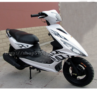 踏板摩托车厂家直销 RSZ 摩托车 鬼火 疝气灯