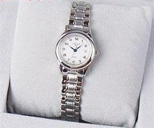 Forma clásica hembra de tres pines para enviar de gama alta los relojes de cuarzo reloj + caja de transferencia con dispositivo de mesa suiza Longines Watch
