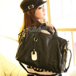 女包包英伦风复古潮包...