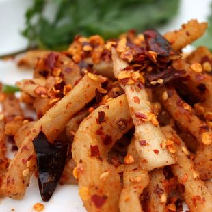  嘎蹦脆的爽口小菜（招牌麻辣萝卜干）农家自制凉拌红油鲜香下饭菜