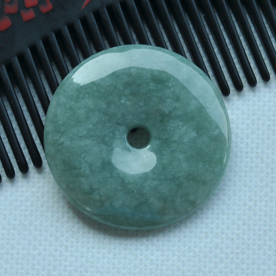 小刘<span class=H>翡翠</span>怀古/<span class=H>平安</span><span class=H>扣</span> A货 <span class=H>翡翠</span>玉坠 天然<span class=H>翡翠</span>豆绿<span class=H>平安</span><span class=H>扣</span>吊坠挂件