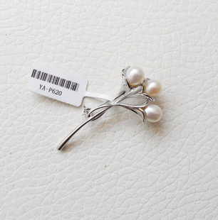 【淘宝达人最新心得分享】瓦罗森的胸针 淘宝