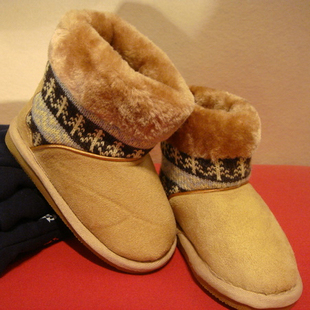 冬天天冷,小孩子穿的比较厚,穿了雪地靴,能不能
