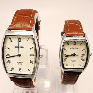  新年疯抢爆款休闲复古罗马数字手表 韩版情侣对表 时尚男女时装表