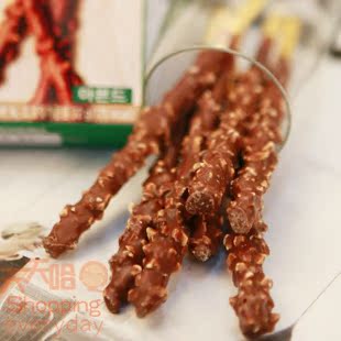  韩国乐天 杏仁巧克力棒 绿色包装 挡不住的美味32g 进口零食