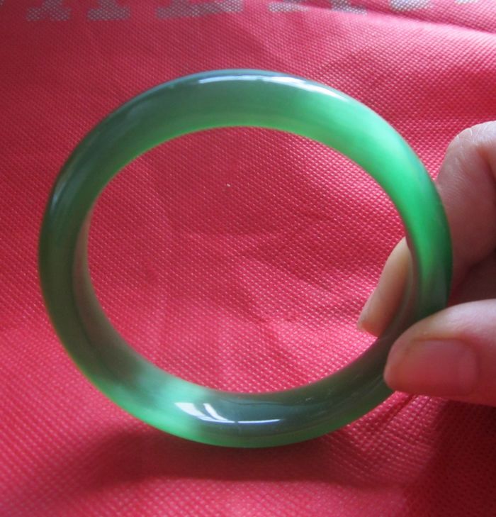 首饰 水晶饰品 绿色猫眼石手镯 手链 色泽青翠欲滴 61MM 首饰 水晶饰品 绿色猫眼石手镯 手链 色泽青翠欲滴 61MM
