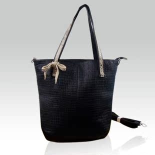 包包女包,想买个适合30岁女人的包包,大家帮我